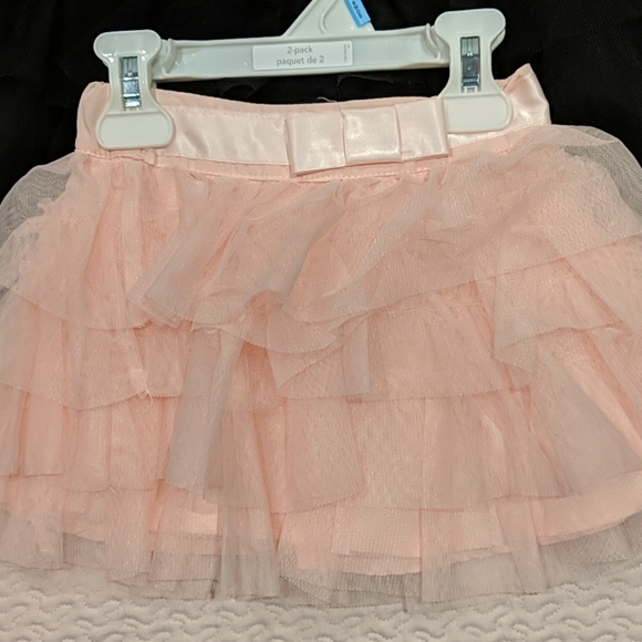 Skirts - Picture 4 of 4